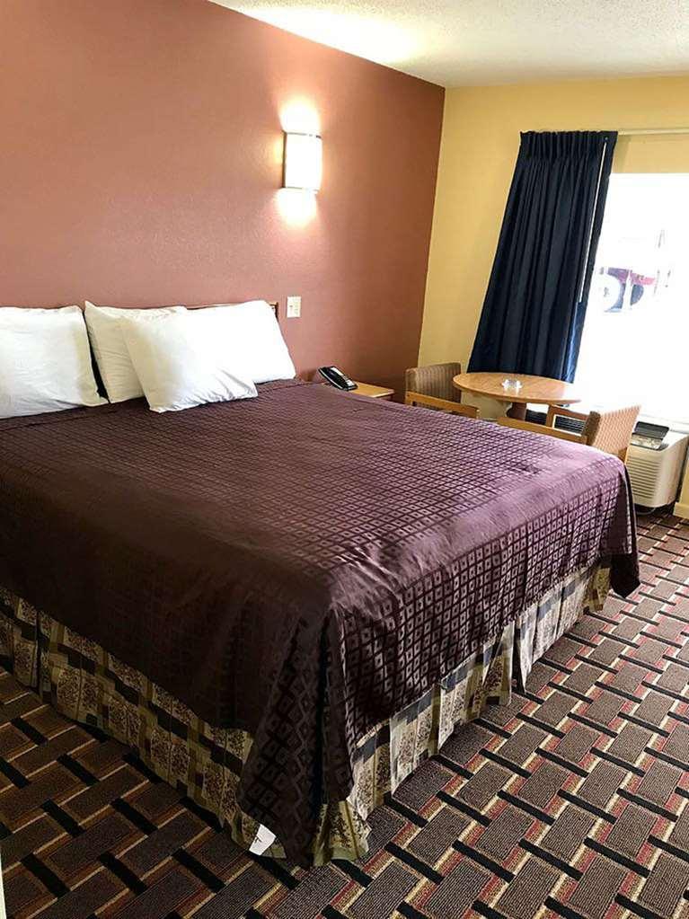 Americas Best Value Inn-Indianola Quarto foto