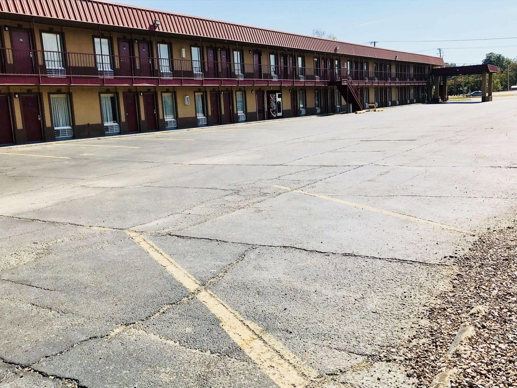 Americas Best Value Inn-Indianola Exterior foto
