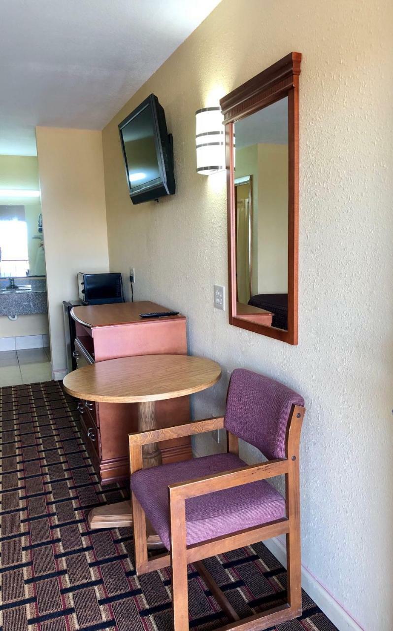 Americas Best Value Inn-Indianola Exterior foto